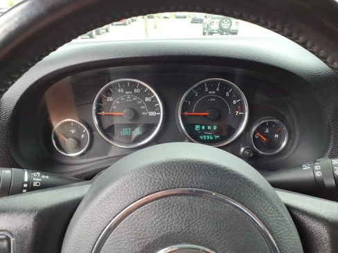 Used 2018 Jeep Wrangler Unlimited Sport w/ Connectivity Group AWD/4WD image 16