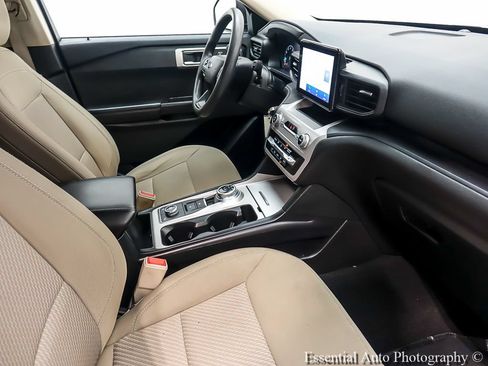 Certified 2023 Ford Explorer 4WD image 28