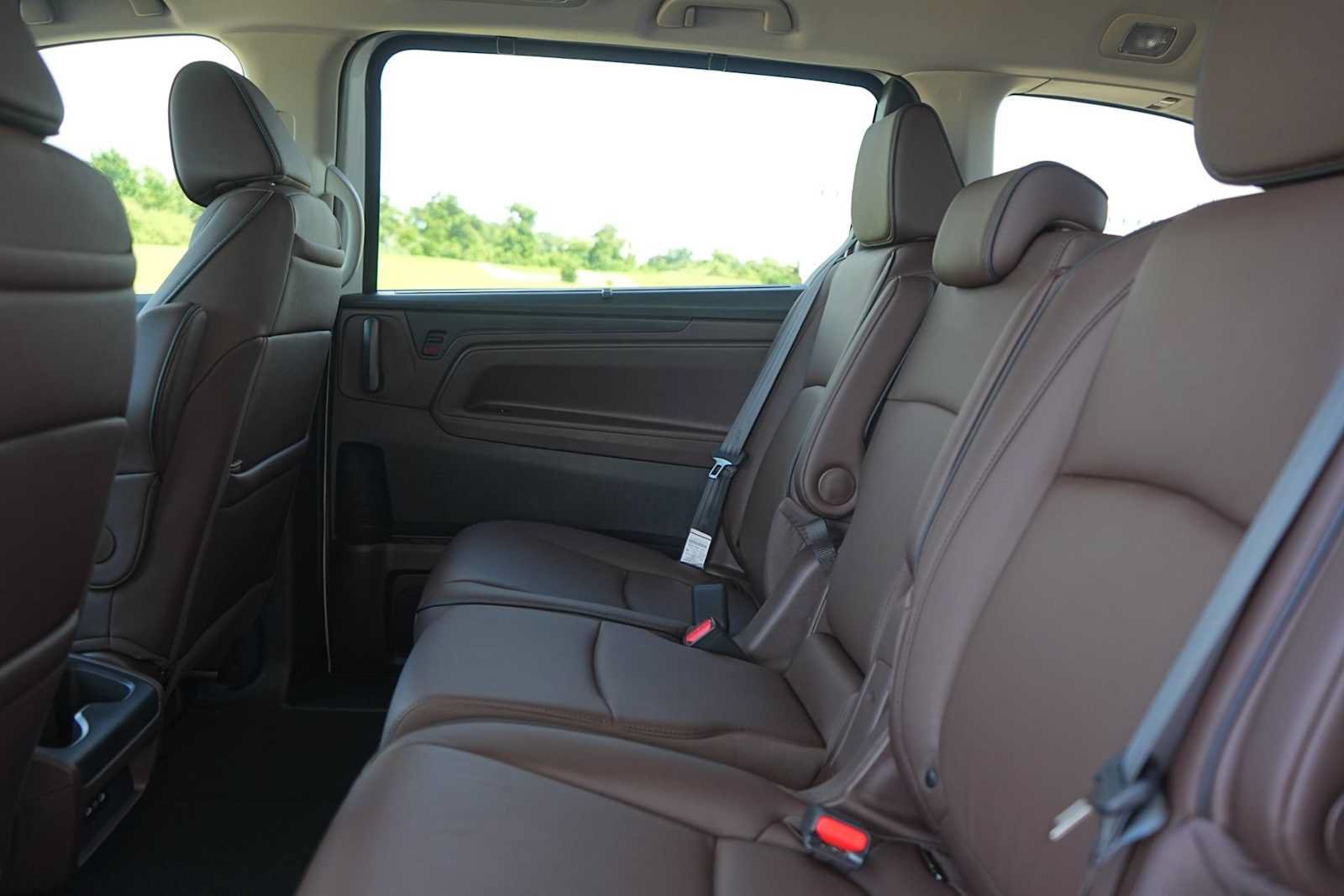 New 2027 Honda Odyssey Touring image 13