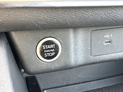 Certified 2023 Nissan Rogue SV AWD/4WD image 36
