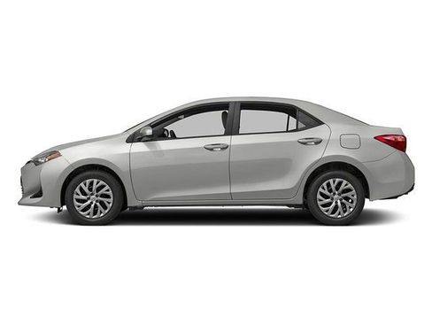 Used 2018 Toyota Corolla LE FWD image 3