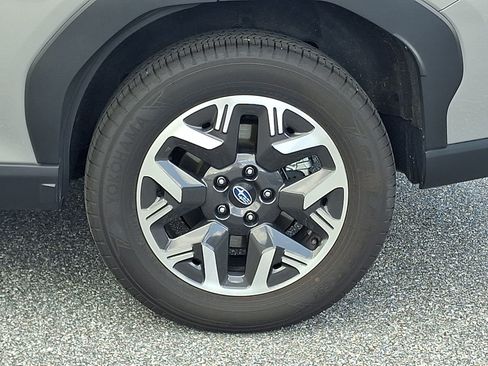 Used 2026 Subaru Forester Premium AWD/4WD image 8