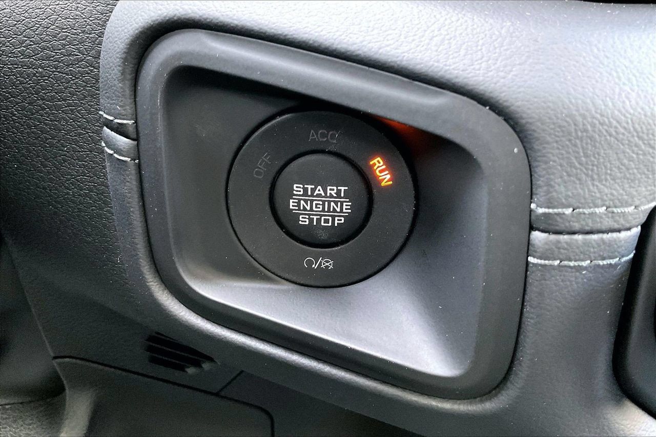 New 2026 Jeep Gladiator Mojave w/ Safety Group AWD/4WD image 15