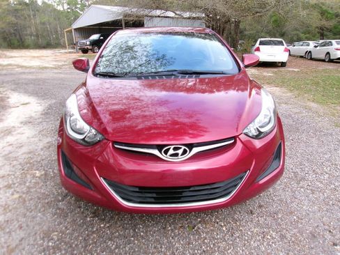 Used 2015 Hyundai Elantra SE FWD image 4