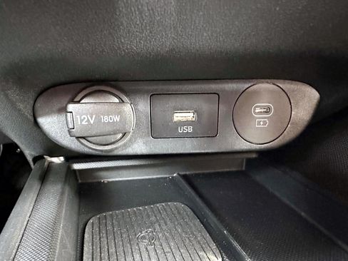 Used 2025 Hyundai Elantra Sport FWD image 24