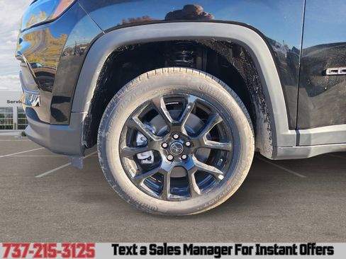 New 2026 Jeep Compass Latitude image 14