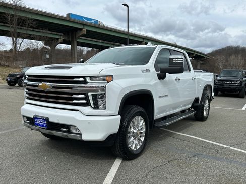 Used 2022 Chevrolet Silverado 2500 High Country image 5