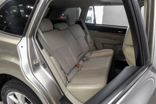Used 2014 Subaru Outback 2.5i Limited AWD/4WD image 43