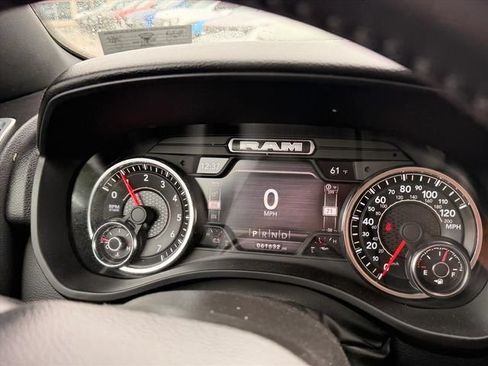 Used 2022 RAM 1500 Big Horn AWD/4WD image 19