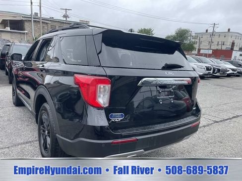 Used 2020 Ford Explorer XLT w/ Equipment Group 202A AWD/4WD image 10