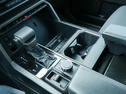 Used 2022 Toyota Tundra SR5 image 15