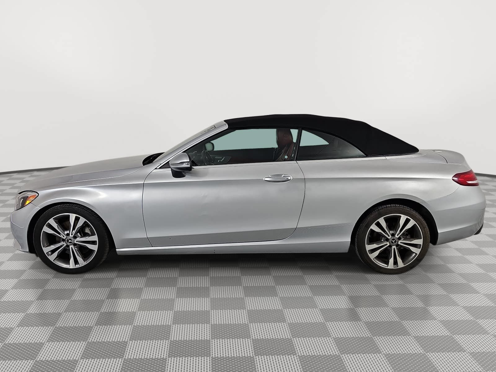 Used 2017 Mercedes-Benz C 300 4MATIC Cabriolet image 5