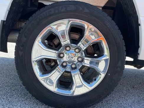 Used 2020 RAM 1500 Big Horn AWD/4WD image 18