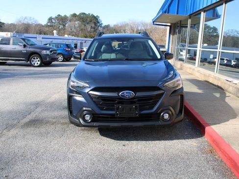 Used 2023 Subaru Outback Premium image 2