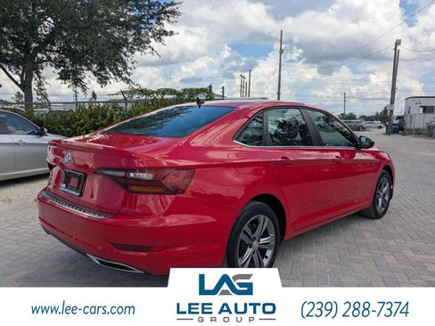 Used 2019 Volkswagen Jetta R-Line w/ R-Line Cold Weather Package image 3