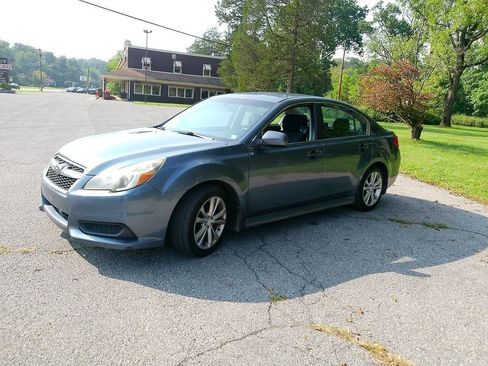 Used 2014 Subaru Legacy 2.5i Premium AWD/4WD image 7