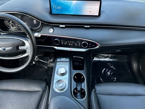 Used 2023 Genesis GV70 2.5T w/ Advanced Package image 14