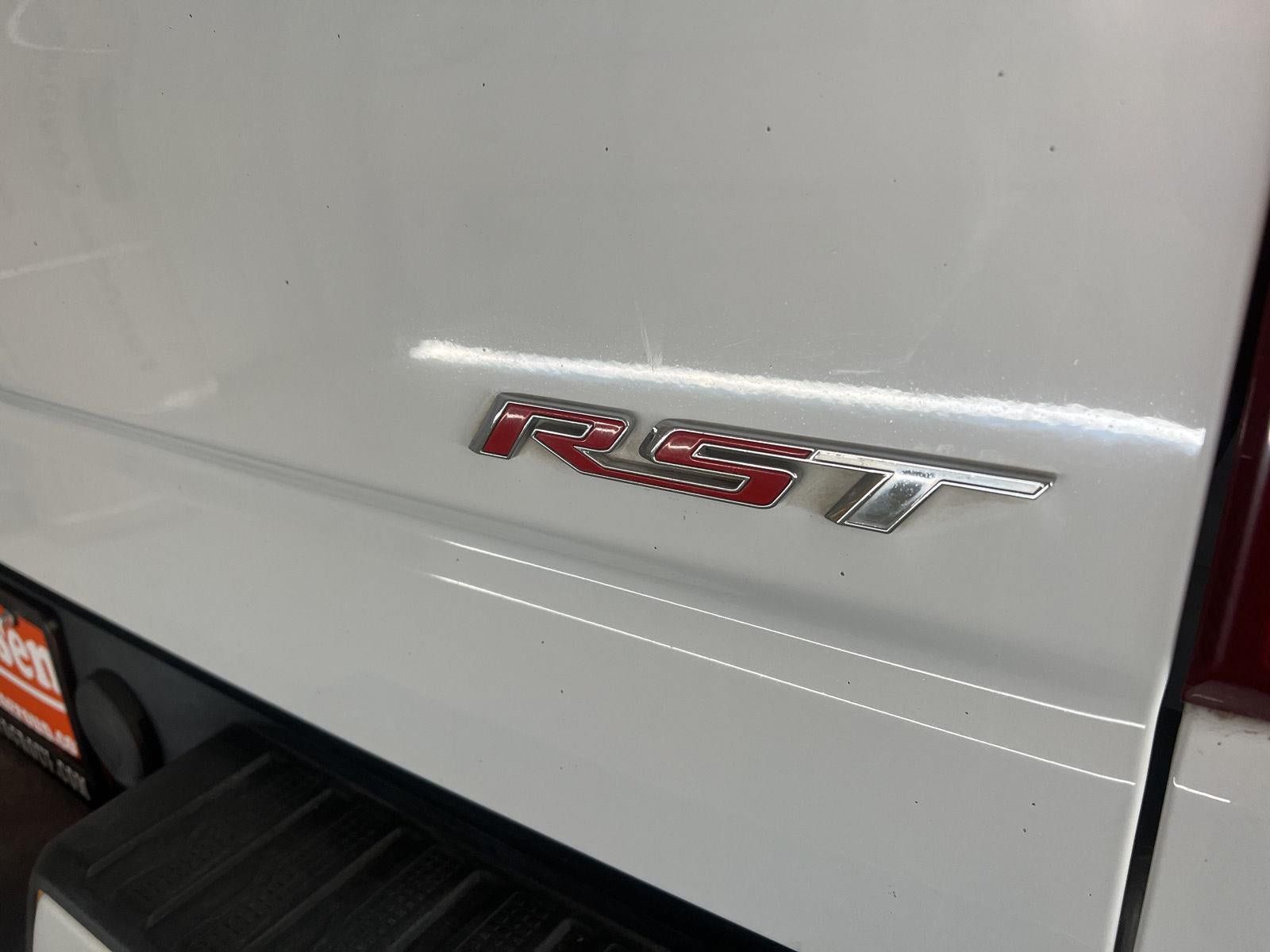Used 2023 Chevrolet Silverado 1500 RST AWD/4WD image 11