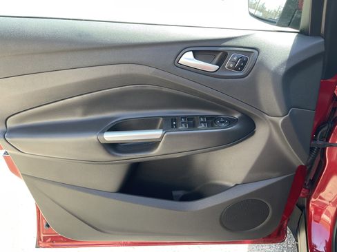 Used 2017 Ford Escape Titanium AWD/4WD image 11