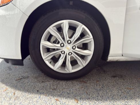 Used 2024 Chevrolet Malibu LT image 25