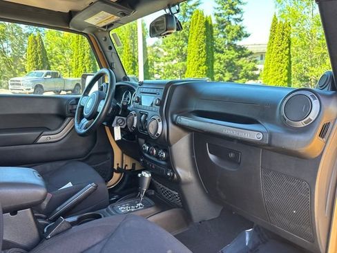 Used 2013 Jeep Wrangler Sport AWD/4WD image 14