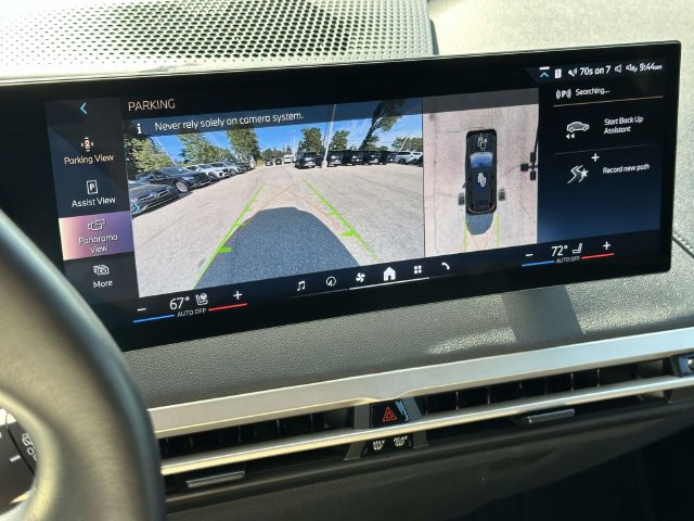 Certified 2024 BMW iX xDrive50 w/ Sport Package AWD/4WD image 32