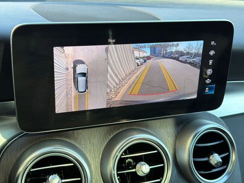 Used 2022 Mercedes-Benz GLC 300 4MATIC w/ AMG Line image 28