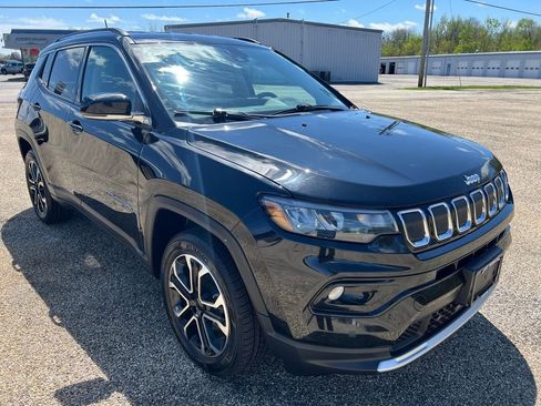 Used 2022 Jeep Compass Limited image 5