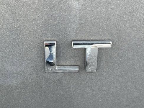 Certified 2023 Chevrolet Traverse LT w/ LT Premium Package image 21