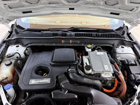 Used 2018 Ford Fusion SE w/ Equipment Group 602A FWD image 37