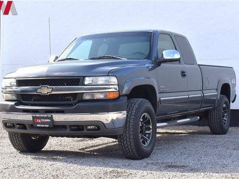 Used 2002 Chevrolet Silverado 2500 LS w/ Electrical Convenience Pkg AWD/4WD image 8