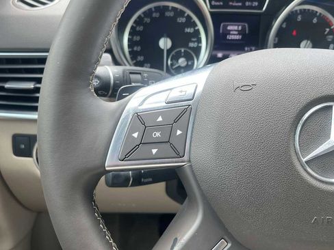 Used 2013 Mercedes-Benz ML 350 4MATIC image 42