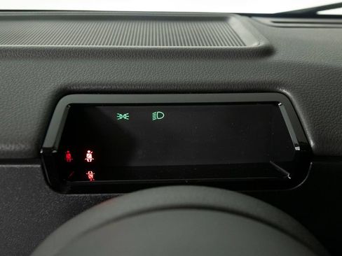 Used 2025 INEOS Grenadier Fieldmaster Edition AWD/4WD image 18