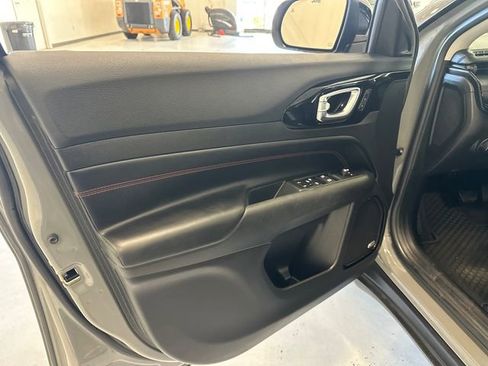 Used 2022 Jeep Compass Trailhawk w/ Trailhawk Elite Group image 30