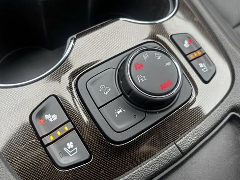 Certified 2023 GMC Acadia AT4 w/ Technology Package image 32