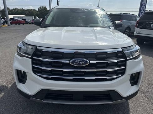 New 2025 Ford Explorer Active w/ Active Comfort Package image 2