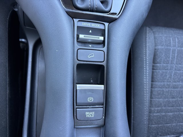 Used 2025 Honda HR-V LX image 28