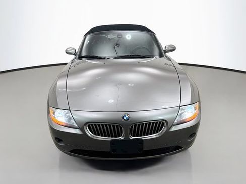 Used 2005 BMW Z4 3.0i RWD image 2