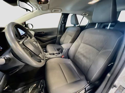 Used 2026 Toyota Corolla LE FWD image 19