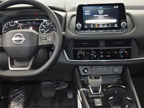 New 2026 Nissan Rogue S image 14