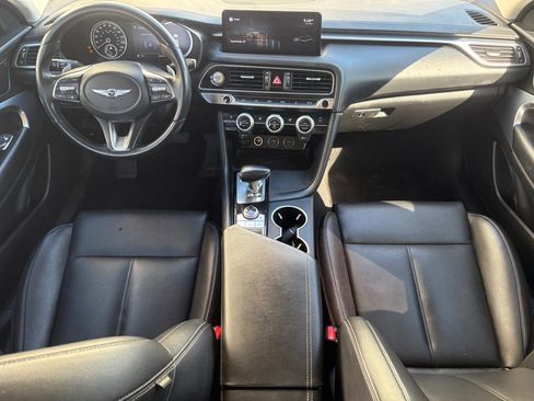 Used 2022 Genesis G70 2.0T RWD image 11