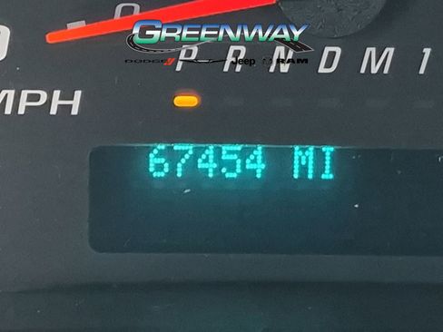 Used 2017 Chevrolet Express 2500 RWD image 26