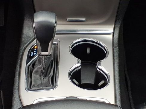 Used 2022 Jeep Grand Cherokee Limited AWD/4WD image 22