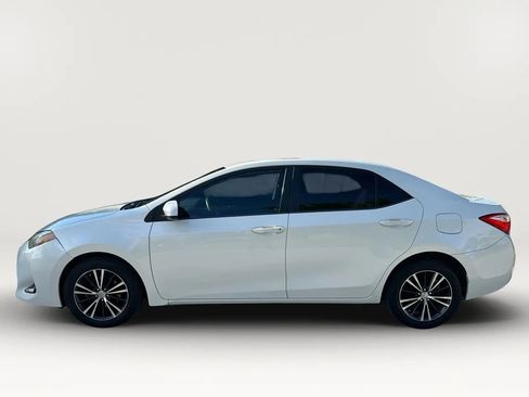 Used 2017 Toyota Corolla SE image 6