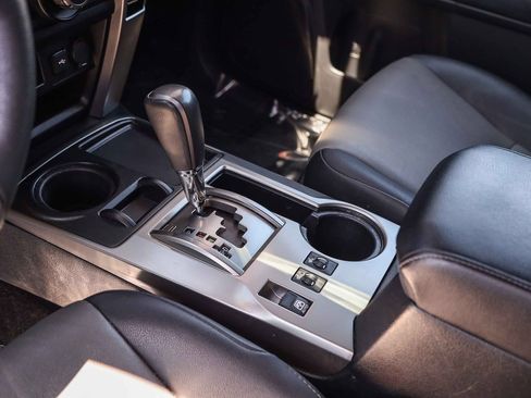 Certified 2022 Toyota 4Runner SR5 Premium w/ Moonroof Package RWD image 19