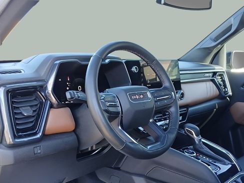 Used 2023 GMC Canyon AT4 w/ AT4 Premium Package image 12