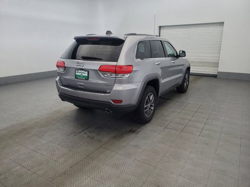 Used 2017 Jeep Grand Cherokee Limited AWD/4WD image 9