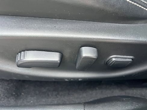 Used 2016 Nissan Maxima Platinum image 18