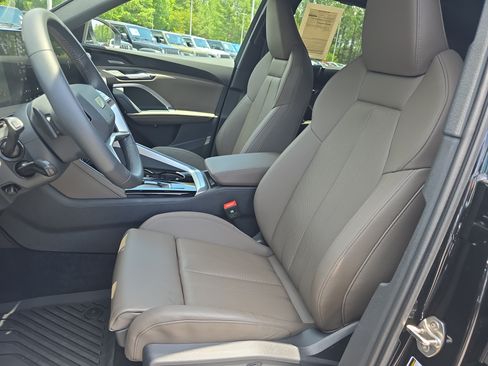 Used 2025 Audi Q5 Premium Plus w/ Premium Plus AWD/4WD image 15