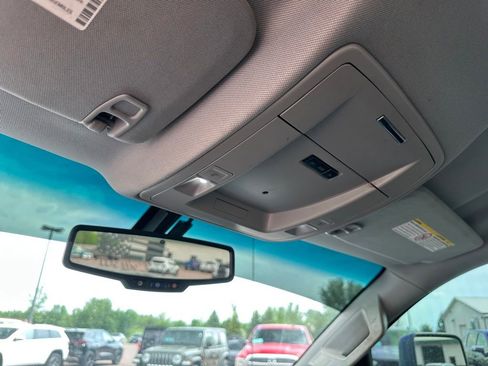 Used 2016 Chevrolet Silverado 2500 LT AWD/4WD image 18